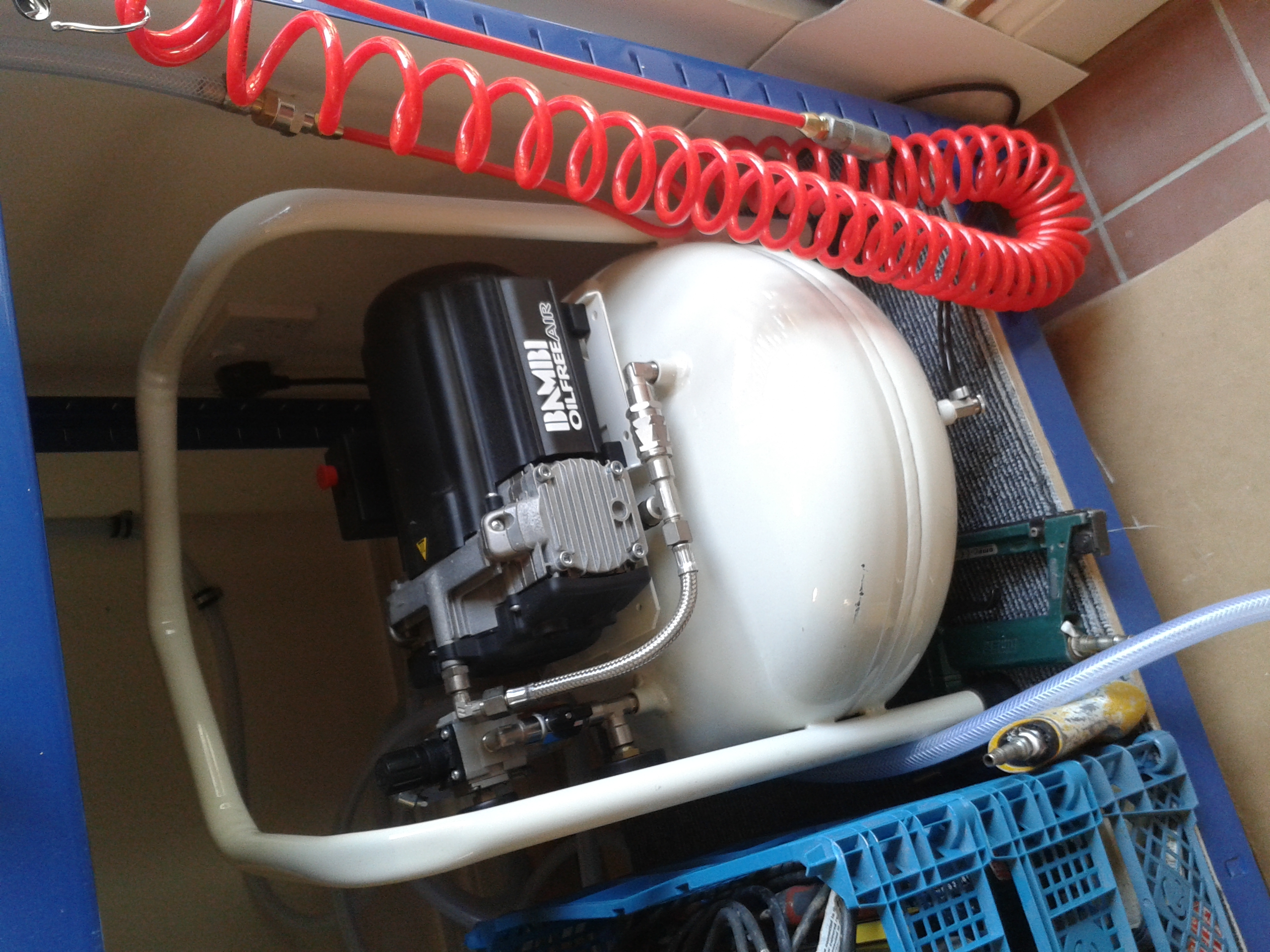 Bambi Compressor